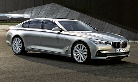 BMW M770i side