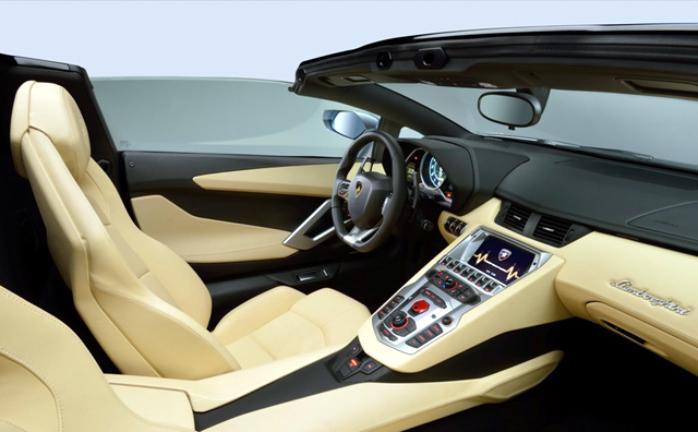 Lamborghini Aventador LP770-4